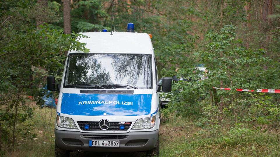 In einer Bunkeranlage in einem Waldstück bei Oranienburg wurde vor einer Woche eine Frauenleiche gefunden.