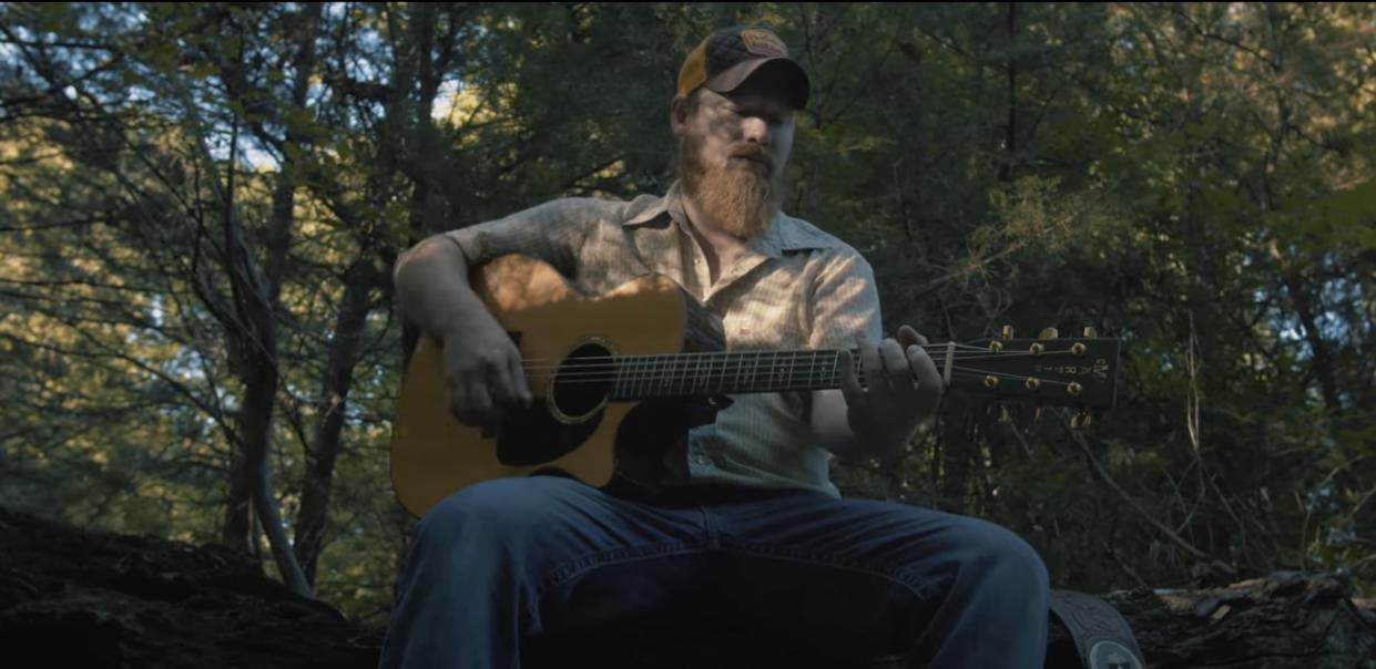 Country singer Jake Flint has died at age 37. (Photo: YouTube)