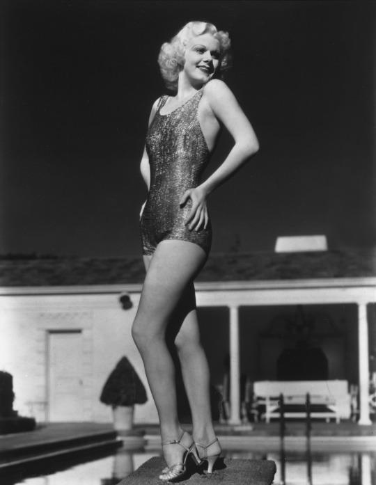 A sex symbol of the ‘30s, Harlow created perhaps the first obsession with platinum blonde hair and made waves with her early swimsuit photos. 