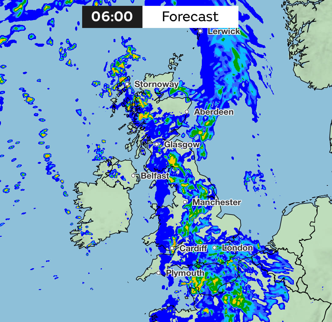 Rain is expected to fall across most of the country on Sunday morning. (Met Office)