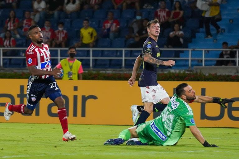 Kevin Zenón resuelve con clase y anota el 3-0 de Unión en Barranquilla, por la Copa Sudamericana 2023