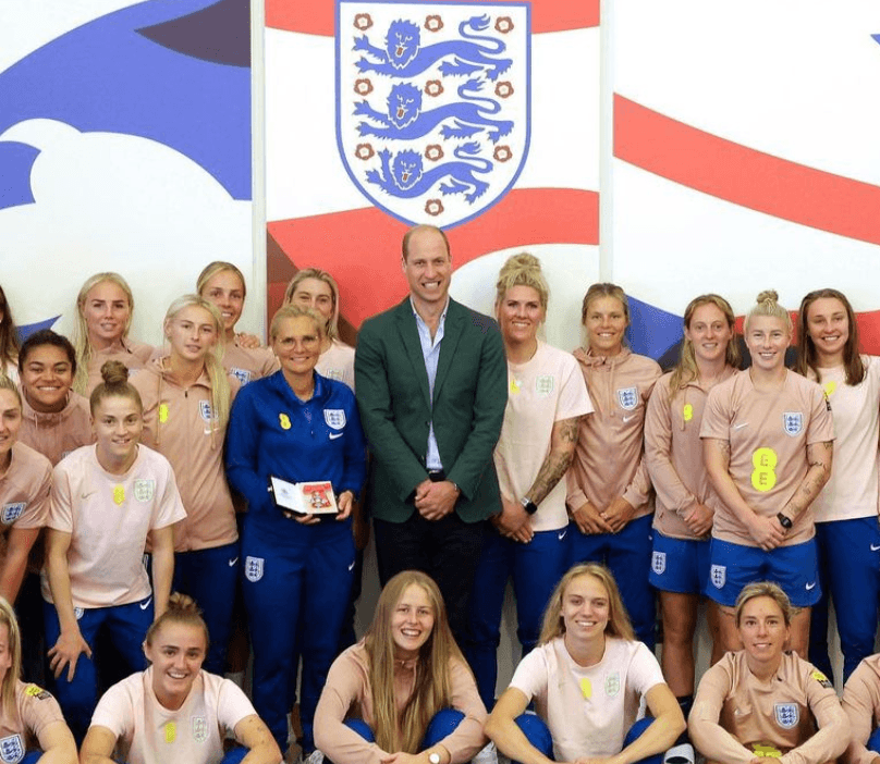 威廉王子在生日前夕參觀英格蘭女足隊練習。（翻攝自princeandprincessofwales IG）