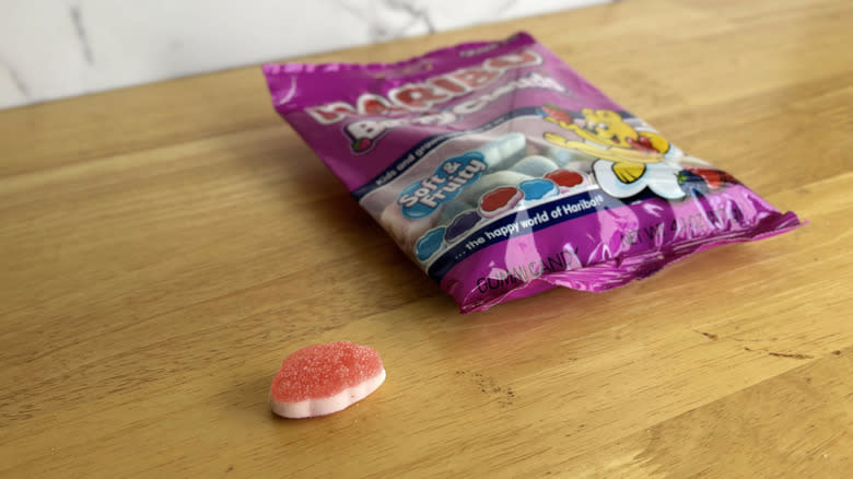 Haribo Berry Cloud gummy