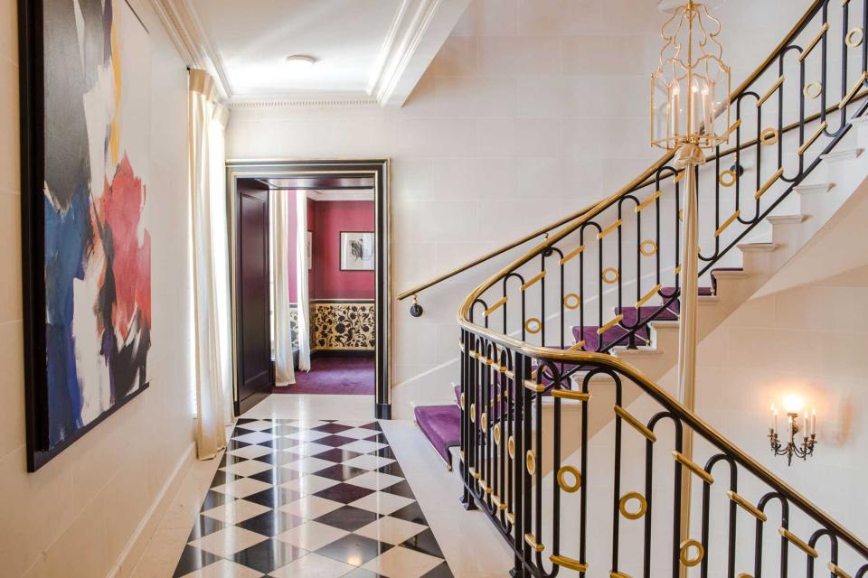 A corridor at the Le Réserve hotel in Paris
