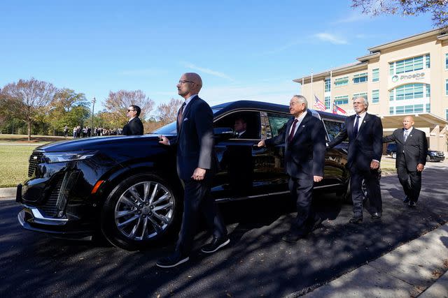 <p>ALEX BRANDON/POOL/AFP via Getty</p> The motorcade of Rosalynn Carter