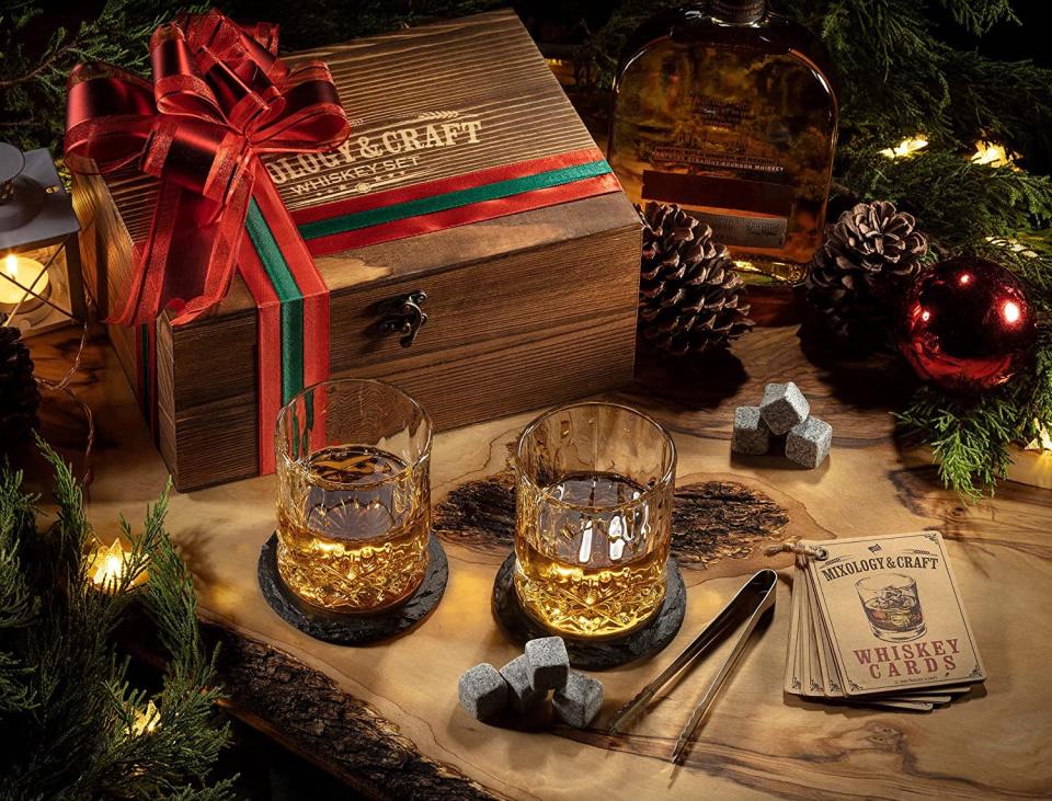 Mixology & Craft Whiskey Stones Gift Set