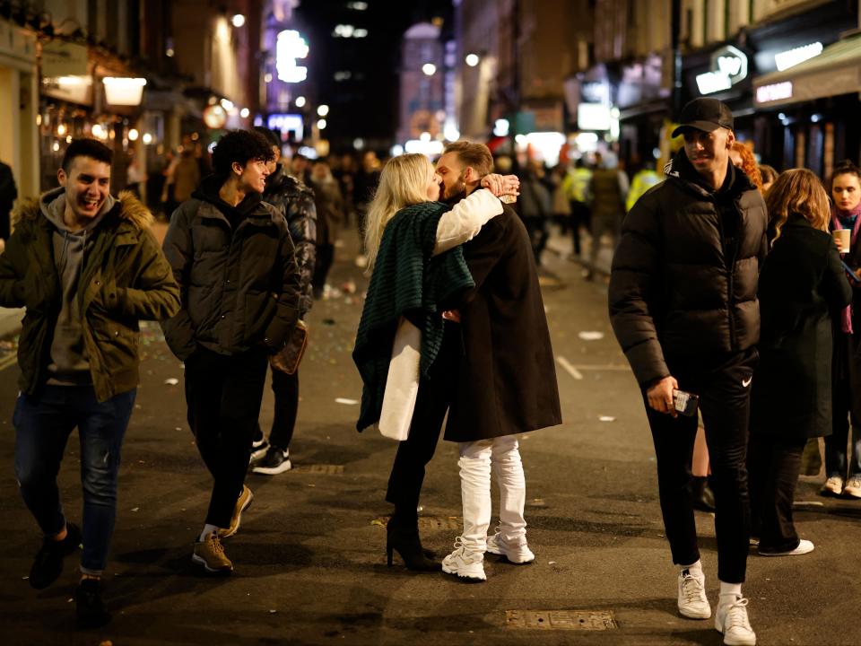 Scientists in England were alarmed after hundreds of thousands of young people flooded reopened pubs across the country on Monday (AFP via Getty Images)