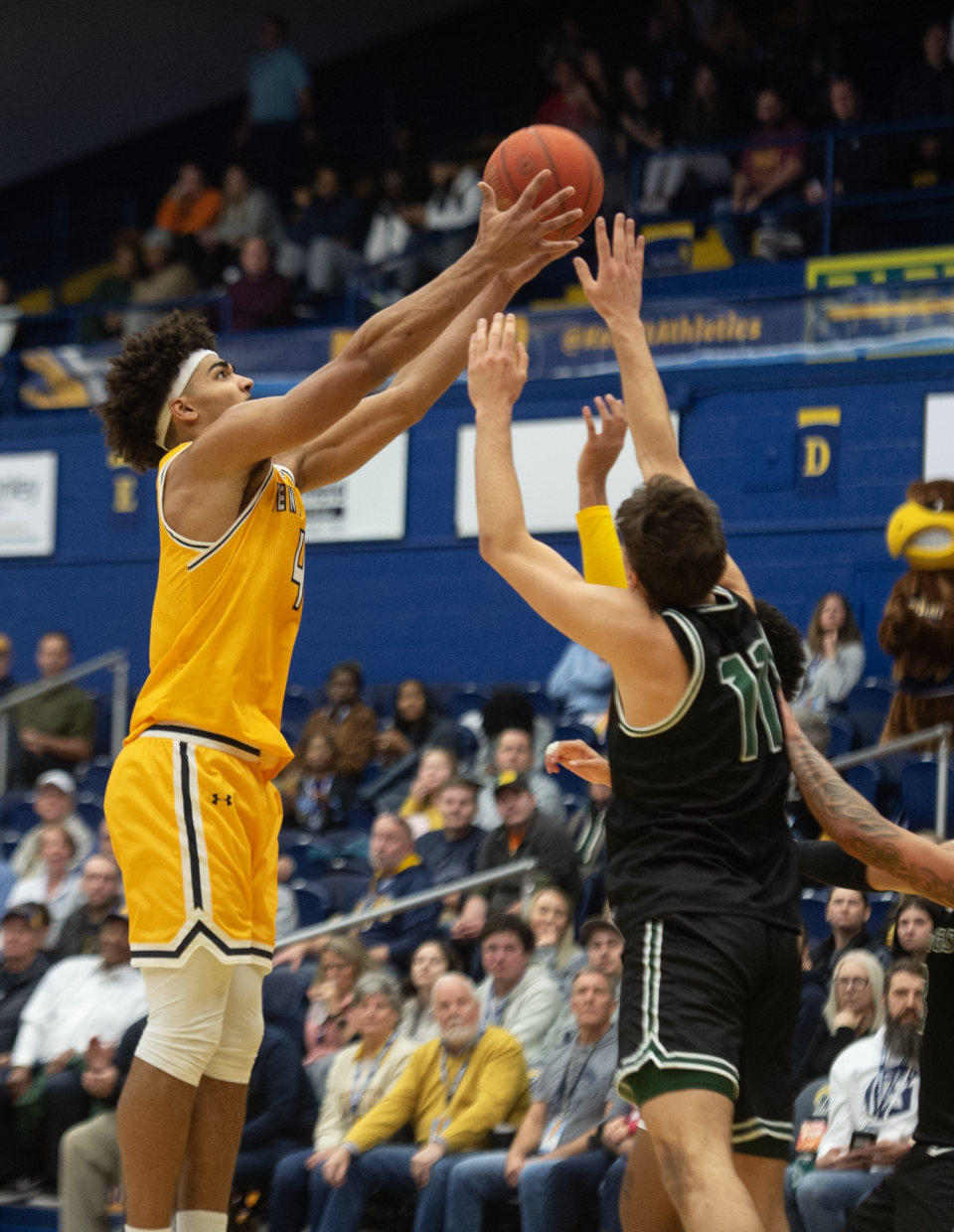 Kent State's Chris Payton Jr. pulls down a rebound during Saturday's game against Cleveland State.