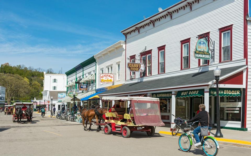 Carriage Tours, Main Street, Mackinac Island, Michigan