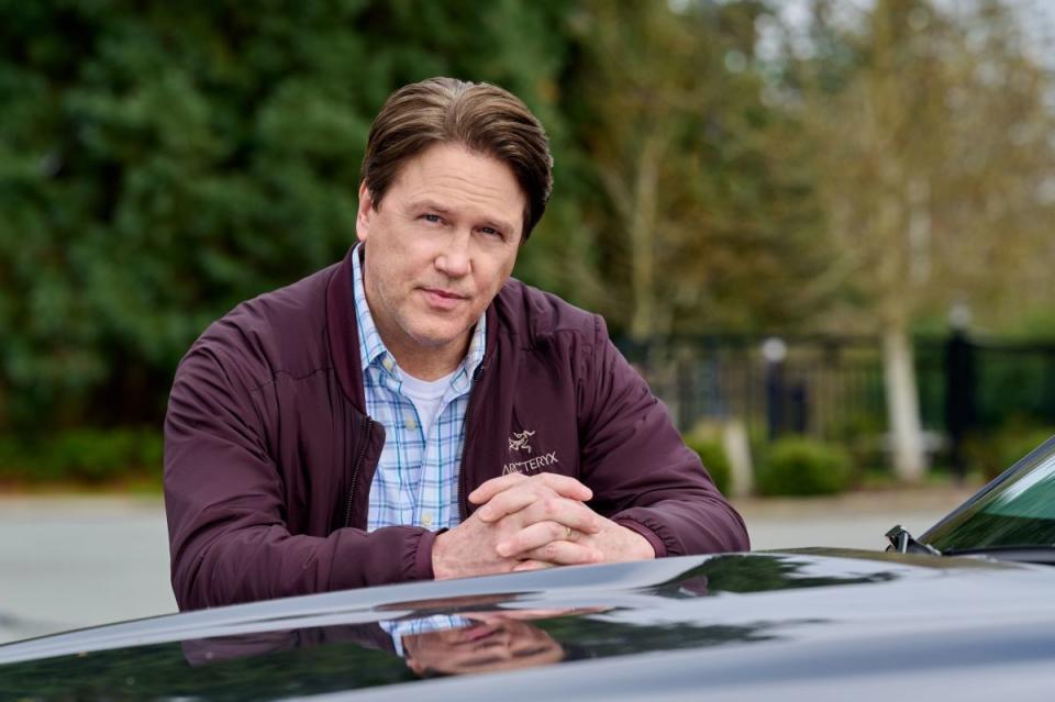 Pictured: Lochlyn Munro<p>Courtesy of Hallmark Media</p>