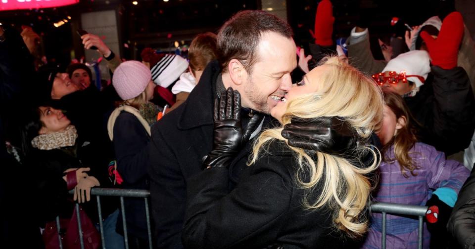 Jenny McCarthy & Donnie Wahlberg's Most Adorable Couples Photos