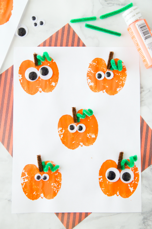 <p>Made To Be A Momma</p><p>A few apple slices can be turned into a pumpkin stamp that kids can make art with! Follow <a href="https://www.madetobeamomma.com/apple-stamping-pumpkin-craft/" rel="nofollow noopener" target="_blank" data-ylk="slk:Made To Be A Momma;elm:context_link;itc:0;sec:content-canvas" class="link rapid-noclick-resp"><em>Made To Be A Momma</em></a> to see how.</p>