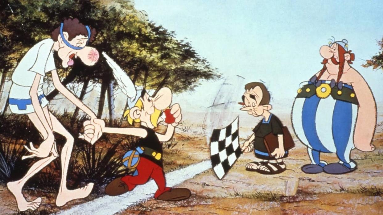 Asterix vence a Merinos, campeón de los Juegos Olímpicos, en la película animada _Las doce pruebas de Astérix_ (1976).