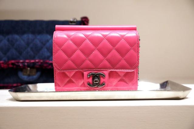 chanel pink box bag