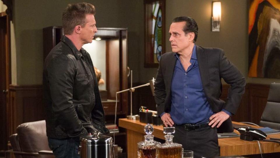 Steve Burton and Maurice Benard as Jason and Sonny talking in General Hospital