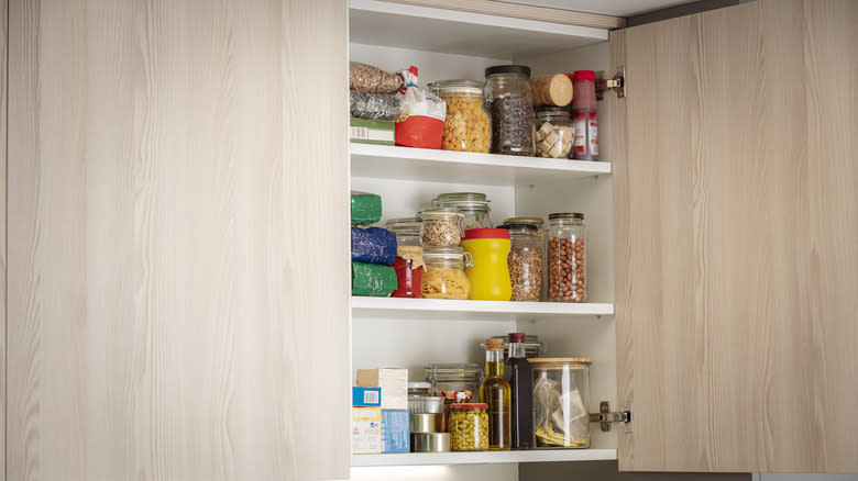 Kitchen pantry