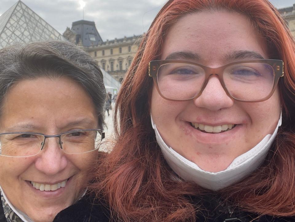 Ashley and her aunt outside of the Louvre