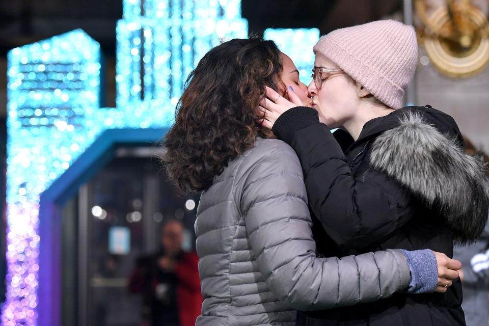 Isabelle McCalla and Caitlin Kinnunen, stars of Broadway musical The Prom, kiss