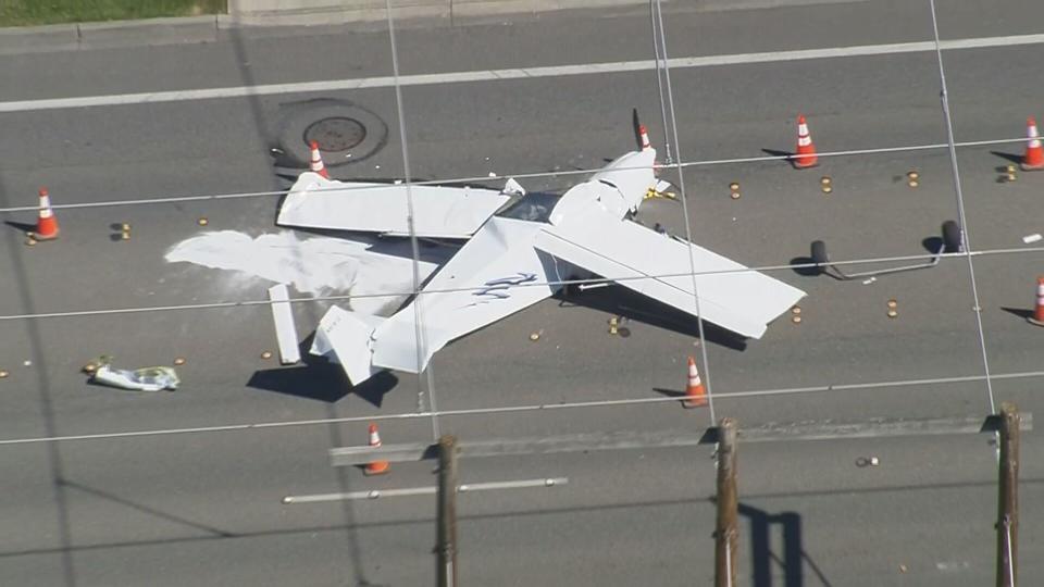 An experimental aircraft lost complete engine power and crash-landed on a Bothell street.