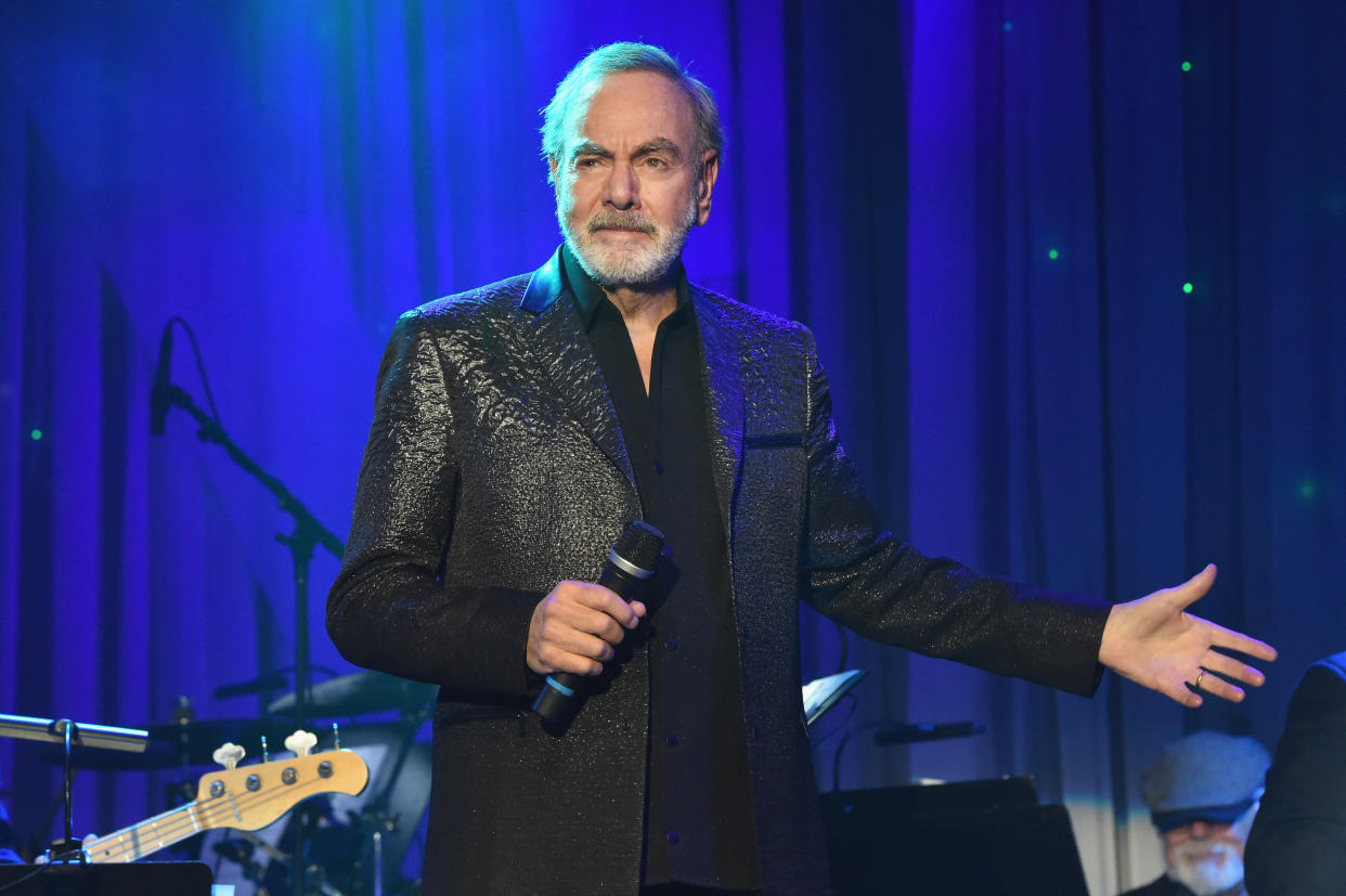 LOS ANGELES, CA - FEBRUARY 11:  Singer Neil Diamond performs onstage at Pre-GRAMMY Gala and Salute to Industry Icons Honoring Debra Lee at The Beverly Hilton on February 11, 2017 in Los Angeles, California.  (Photo by Lester Cohen/WireImage)