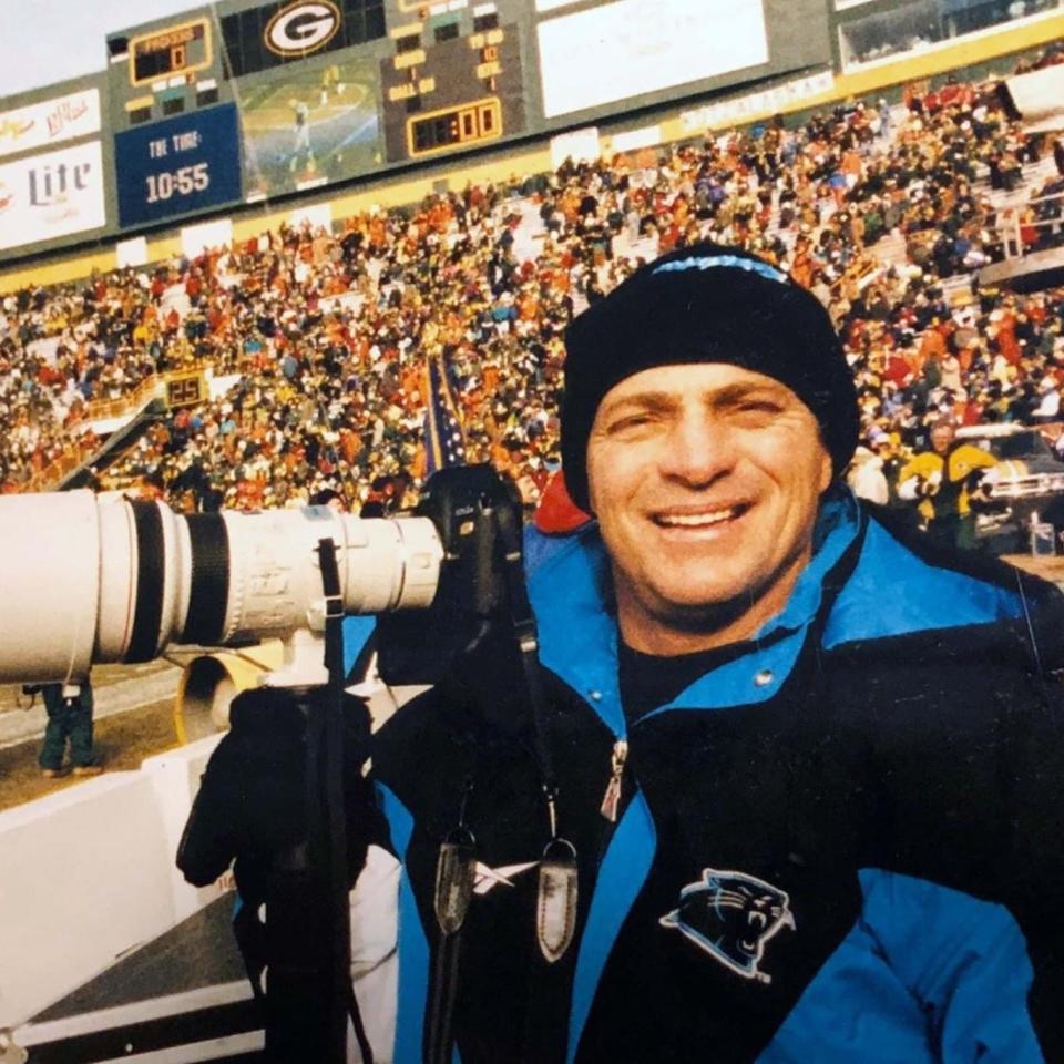 Les Duggins Sr. was a photographer for the Carolina Panthers from 1995-2000.
