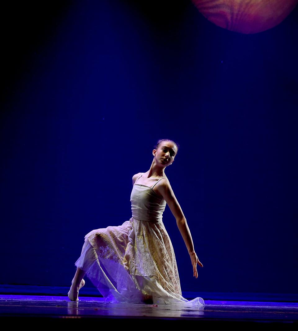 Hadley Stansberry starts the dance in the desert winds scene of Aladdin.