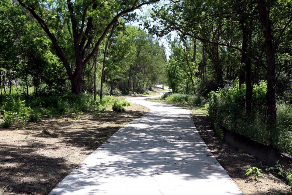 Walnut Creek Trail