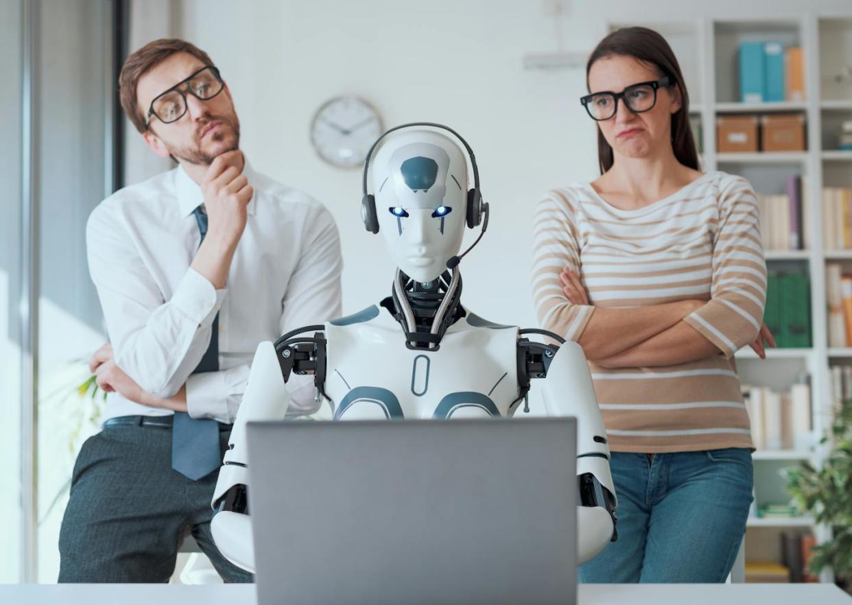 <a href="https://www.shutterstock.com/es/image-photo/pensive-disappointed-business-people-supervising-ai-2411760773" rel="nofollow noopener" target="_blank" data-ylk="slk:Stock-Asso/Shutterstock;elm:context_link;itc:0;sec:content-canvas" class="link ">Stock-Asso/Shutterstock</a>