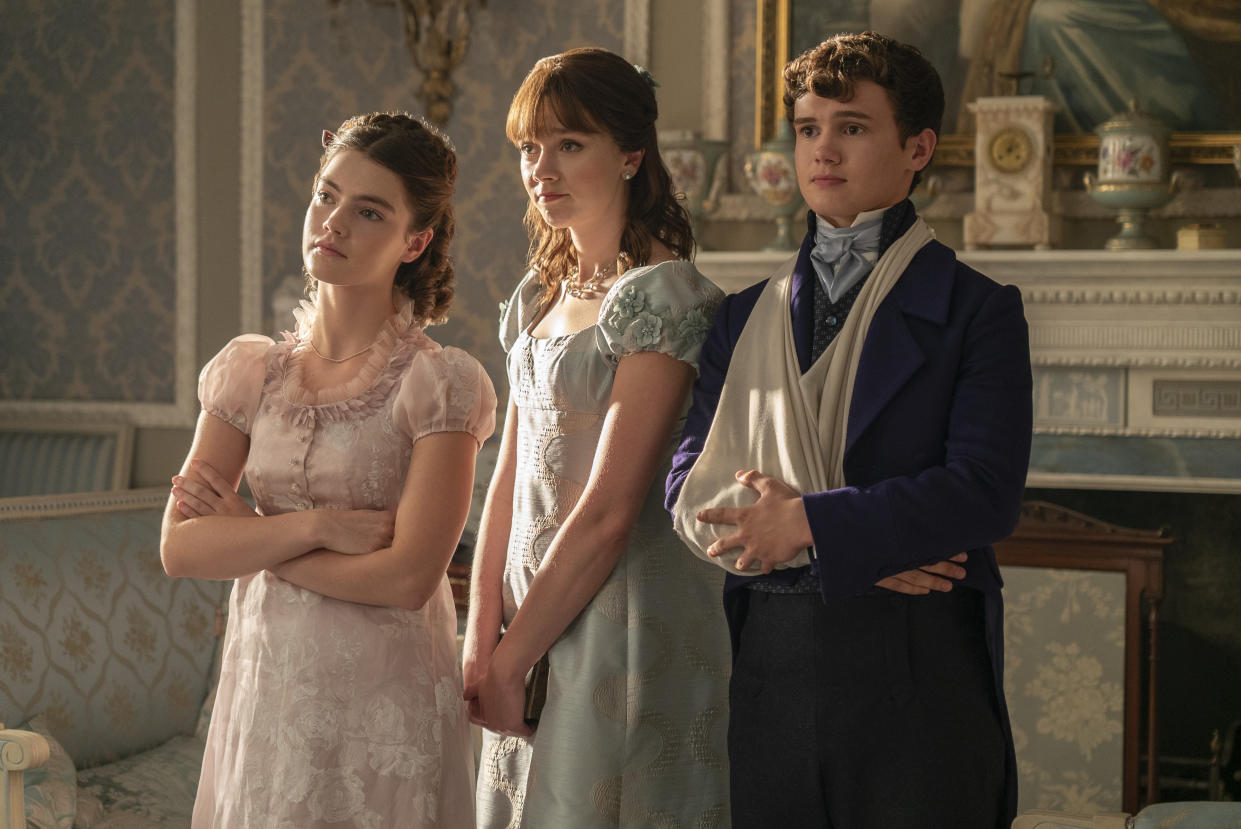 (L to R) Florence Hunt as Hyacinth Bridgerton, Claudia Jessie as Eloise Bridgerton, Will Tilston as Gregory Bridgerton in <i>Bridgerton</i><span class="copyright">Liam Daniel—Netflix</span>