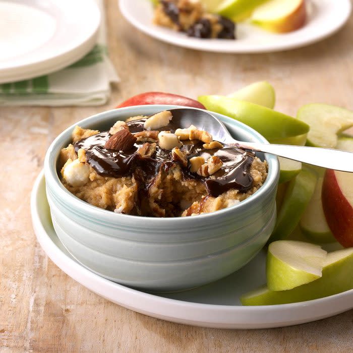 Festive Apple Dip Exps Cwdj18 26491 C08 17 4b 2