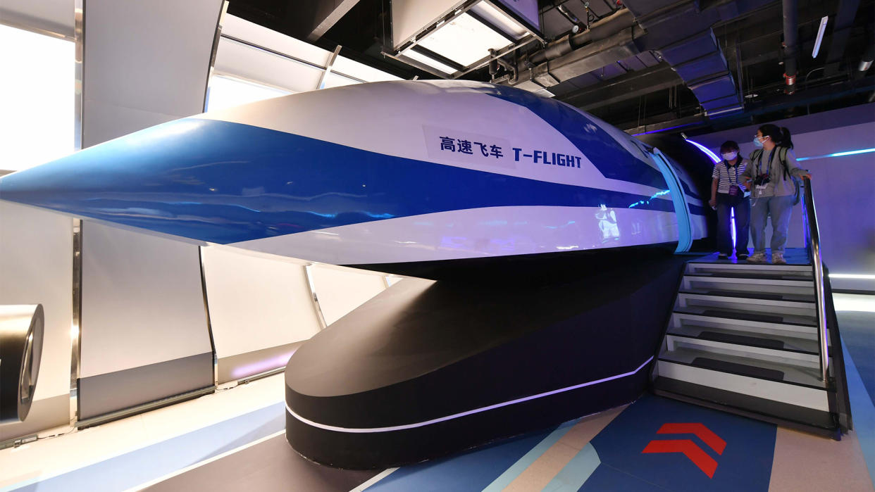  A model of T-flight supersonic train. 
