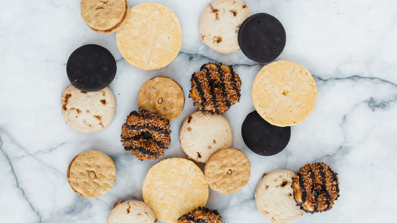 Various Girl Scout cookies