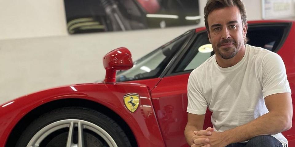 fernando alonso and his ferrari enzo