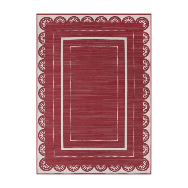 The Pioneer Woman Red Scallop Outdoor Rug, 5' x 7'