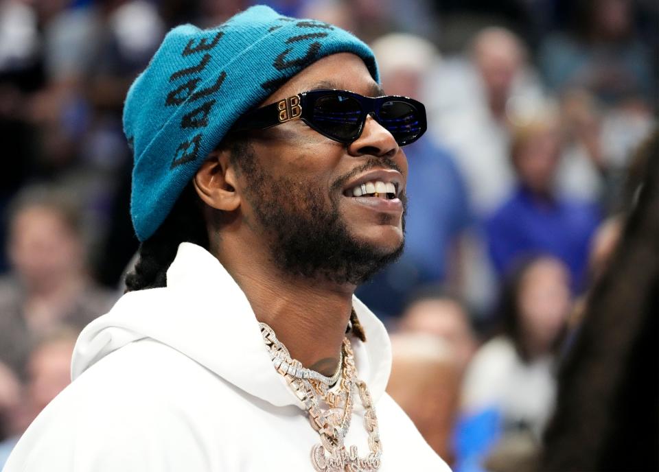 Rapper 2 Chainz is opening a restaurant in Columbus.