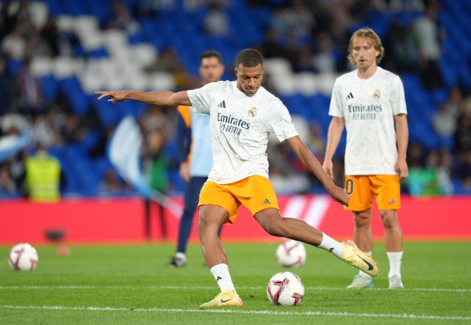 �� Mbappé first UCL start! Real Madrid and Stuttgart name their XIs