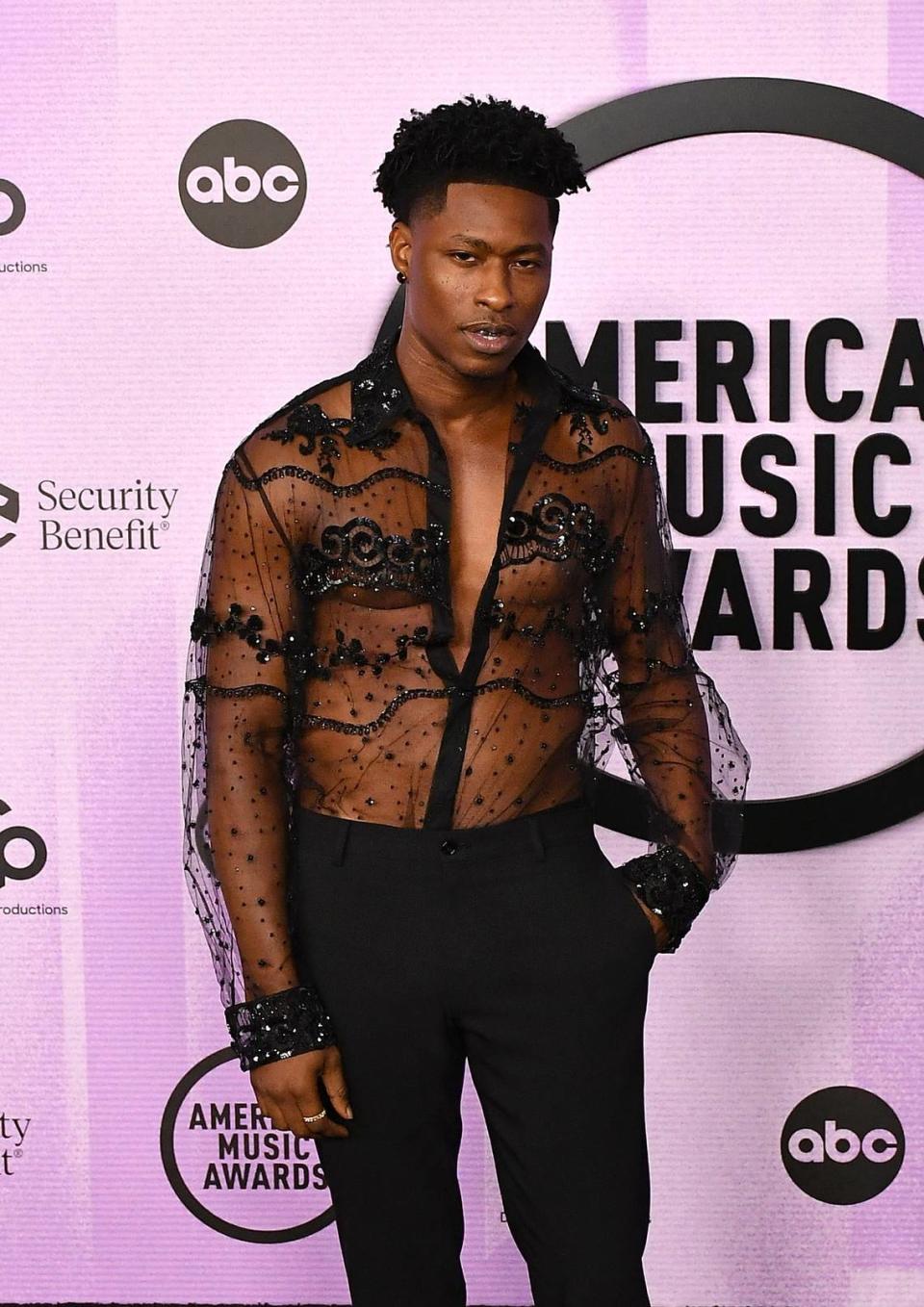 Lucky Daye attends the 2022 American Music Awards at Microsoft Theater on November 20, 2022 in Los Angeles, California.