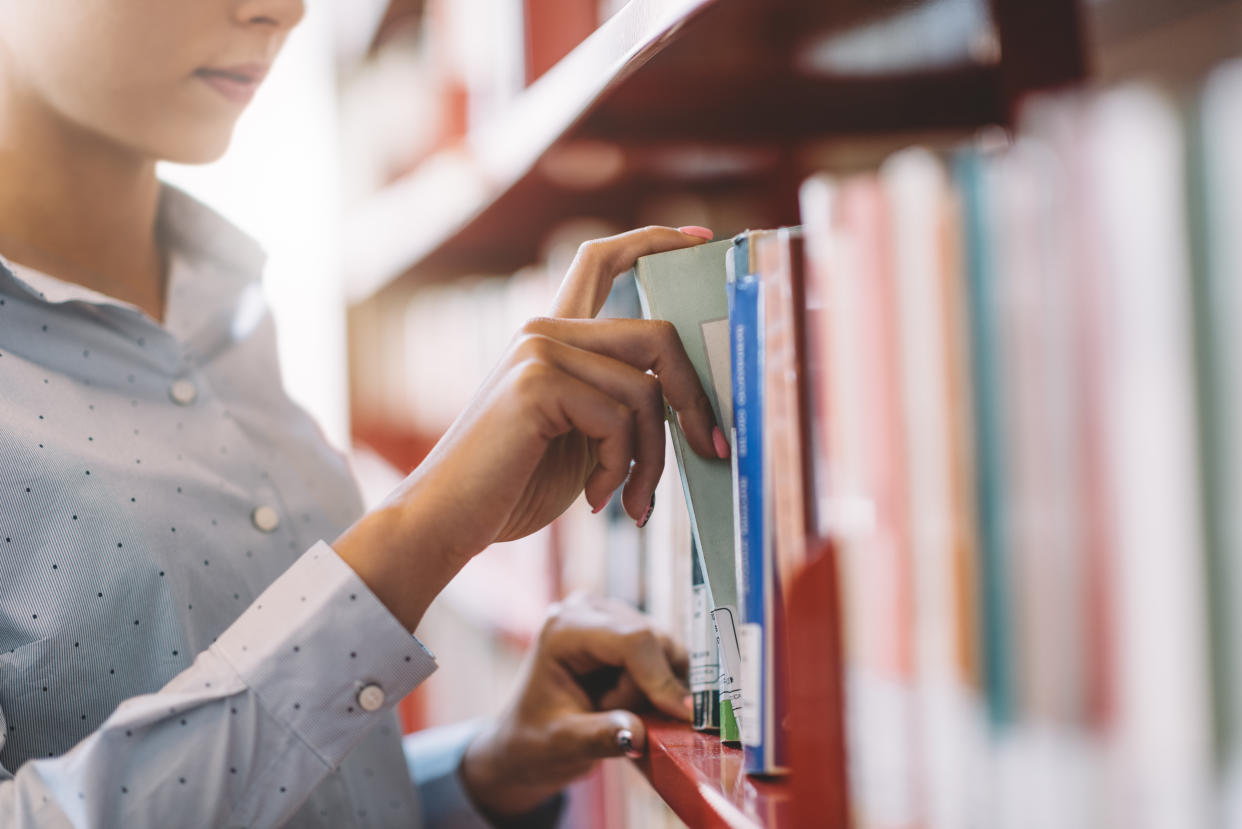 Schools are increasingly aiming to ban young adult books from their libraries — something a public library in Texas is taking aim at through Facebook. (Photo: Getty Images)