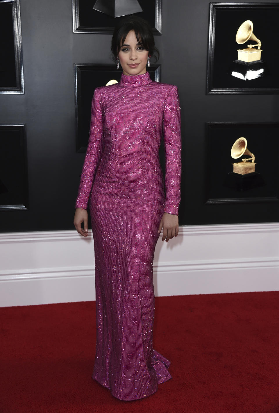 Camila Cabello llega a la ceremonia de los premios Grammy el domingo 10 de febrero del 2019 en Los Angeles. (Foto por Jordan Strauss/Invision/AP)