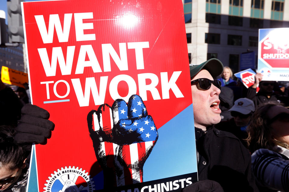 Federal government workers and other demonstrators march during a “Rally to End the Shutdown” in Washington, D.C., Jan.10, 2019. (Photo: Kevin Lamarque/Reuters)
