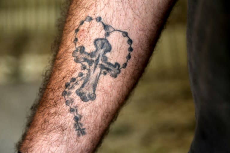 103 Stunning Rosary Tattoos for Men [2024 Inspiration Guide] | Rosary tattoo,  Tattoos for guys, Tattoos