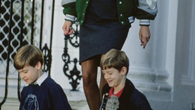 How Princess Diana got an Eagles jacket in the 90s 