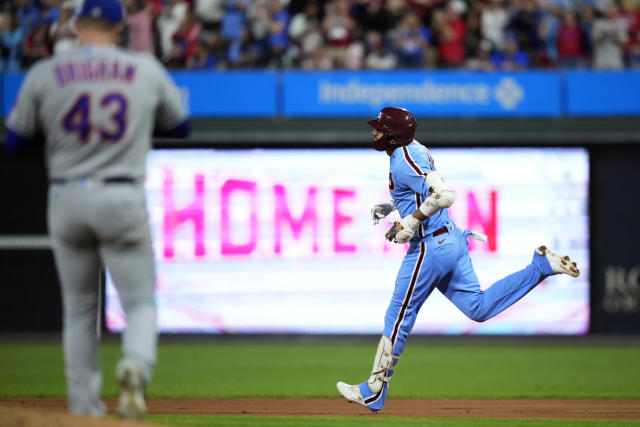 Castellanos drives in four to lift Phillies past Mets 5-4