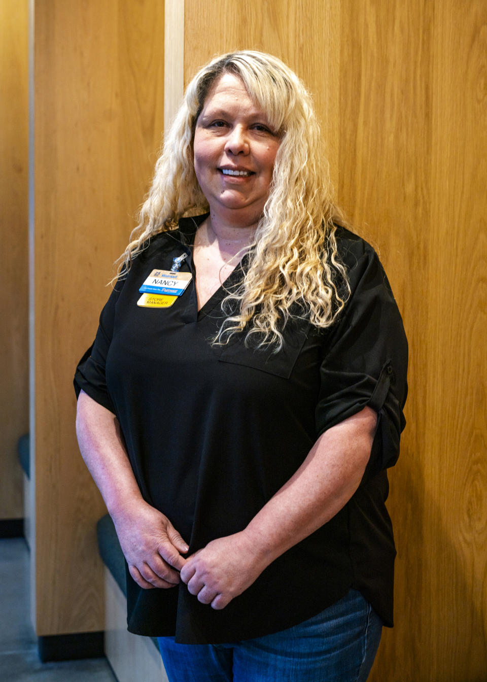 Nancy Mills en un descanso durante un programa de formación de Walmart en Bentonville, Arkansas (Trent Bozeman/The New York Times).