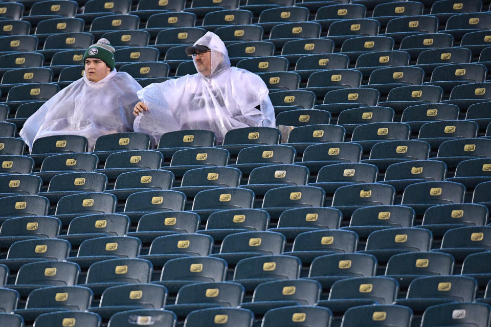 Dec 9, 2019; Philadelphia, PA, USA; Fans sit in the rain prior to Philadelphia Eagles and New York Giants game at Lincoln Financial Field. Mandatory Credit: Eric Hartline-USA TODAY Sports