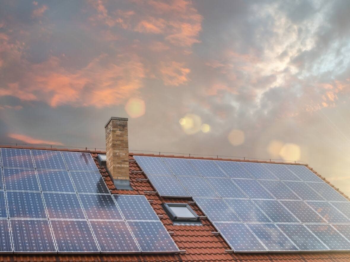 SaskPower's current net metering rate pays about half what a previous iteration did.  (vchal/Shutterstock - image credit)