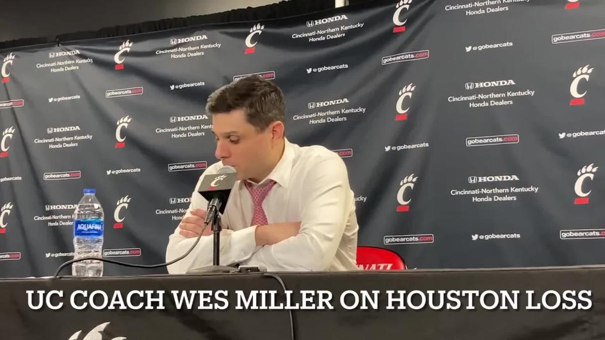 WATCH Houston shows why they're topranked against Cincinnati's Bearcats