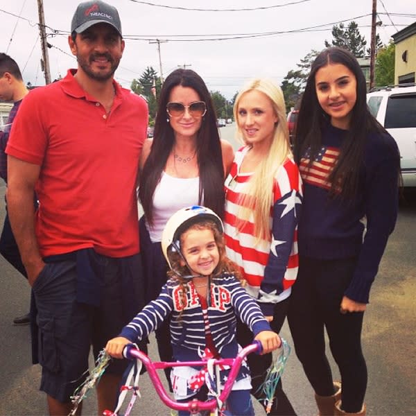 Kyle Richards, Mauricio Umansky, Alexia, Portia, Sophia