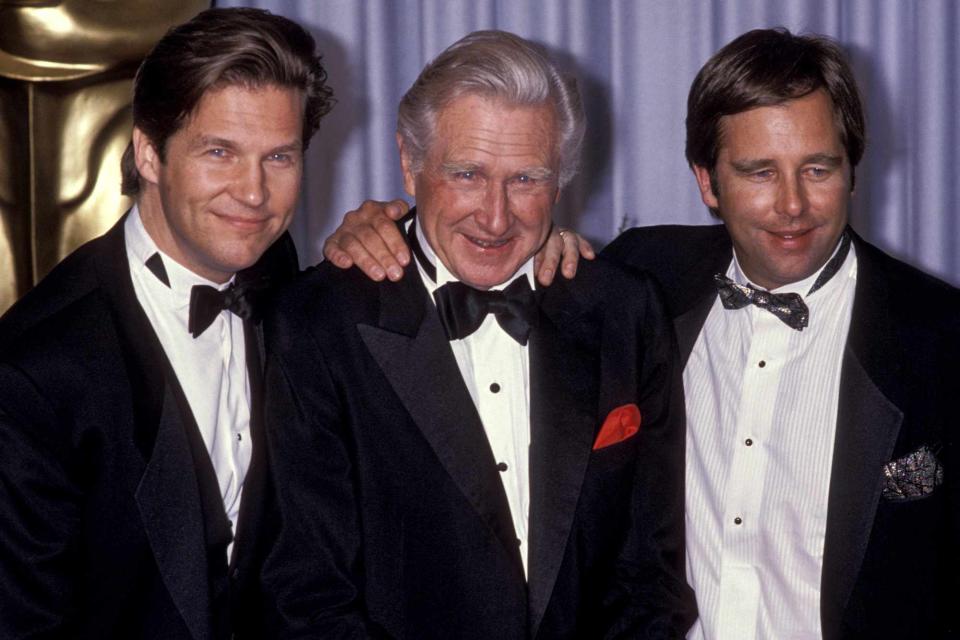 <p>Ron Galella, Ltd./Ron Galella Collection via Getty</p> Jeff Bridges, Lloyd Bridges and Beau Bridges in 1989