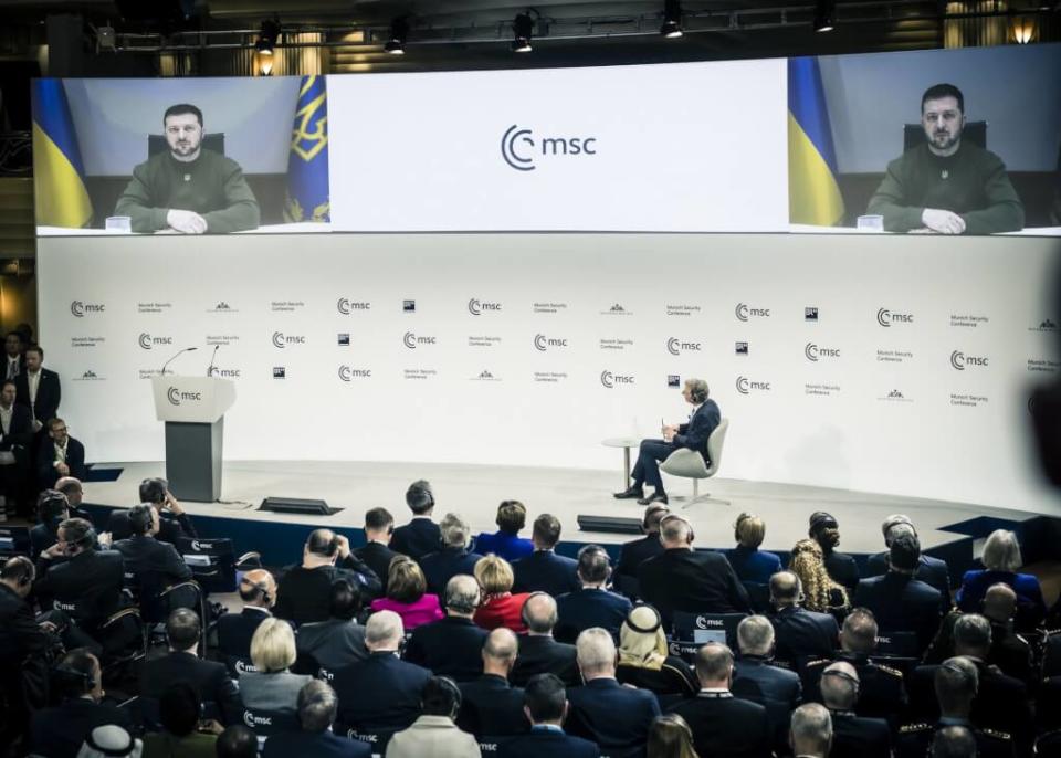 全球最重要外交和安全論壇慕尼黑安全會議17日開幕，烏克蘭總統澤連斯基（上）進行開幕演講。   圖：翻攝慕尼黑安全會議網頁（資料照）